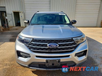 Piąte zdjęcie samochodu w środku: 2020 FORD EXPLORER XLT VIN:1FMSK8DH9LGC00805 - miniatura
