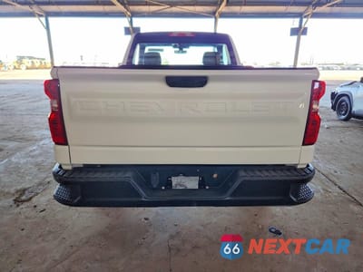 Zdjęcie 6 z 12 samochodu: 2021 CHEVROLET SILVERADO C1500 VIN:3GCNWAEF9MG314299 - miniatura