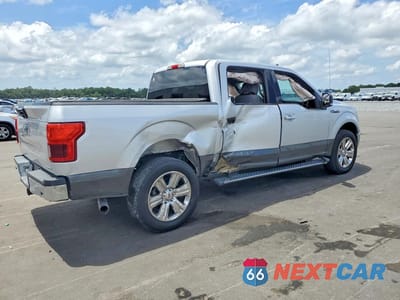 Trzecie zdjęcie samochodu z tyłu: 2019 FORD F150 SUPERCREW VIN:1FTEW1C42KKF30583 - miniatura