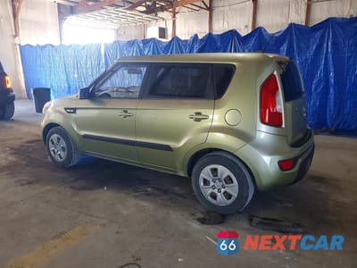 Drugie zdjęcie samochodu z przodu: 2012 KIA SOUL BASE VIN:KNDJT2A56C7439815 - miniatura