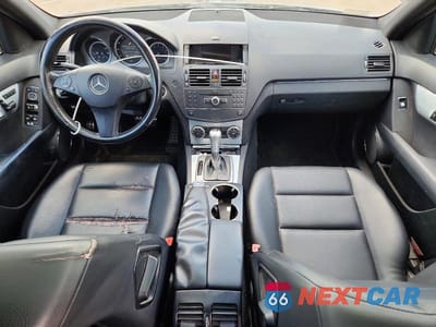 Zdjęcie 8 z 12 samochodu: 2009 MERCEDES-BENZ C 300 4MATIC VIN:WDDGF81X69F213350 - miniatura