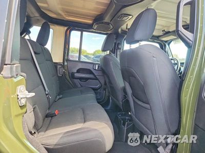 Zdjęcie 11 z 13 samochodu: 2021 JEEP WRANGLER UNLIMITED SAHARA VIN:1C4HJXEG6MW535867 - miniatura