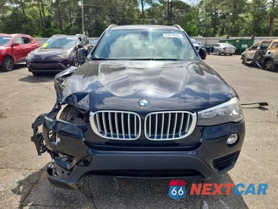 Piąte zdjęcie samochodu w środku: 2017 BMW X3 SDRIVE28I VIN:5UXWZ7C33H0V91434 - miniatura