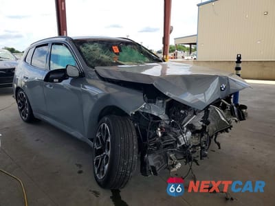 Czwarte zdjęcie samochodu z boku: 2026 BMW X3 M50 VIN:5UX73GP01T9424242 - miniatura