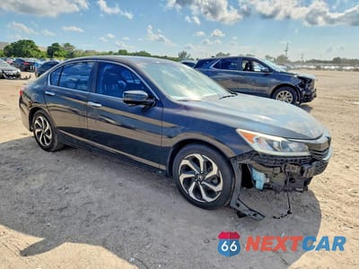 Czwarte zdjęcie samochodu z boku: 2017 HONDA ACCORD EXL VIN:1HGCR2F8XHA045840 - miniatura