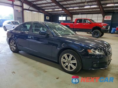 Czwarte zdjęcie samochodu z boku: 2011 AUDI A4 PREMIUM VIN:WAUBFAFL1BN049645 - miniatura