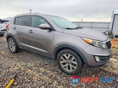 Czwarte zdjęcie samochodu z boku: 2015 KIA SPORTAGE LX VIN:KNDPB3AC1F7727215 - miniatura