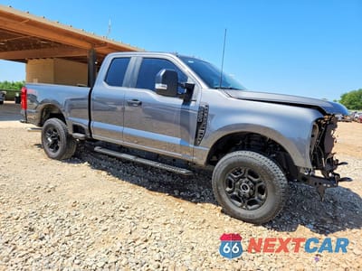 Czwarte zdjęcie samochodu z boku: 2026 FORD F250 SUPER DUTY VIN:1FT7X2BA3TEC85747 - miniatura