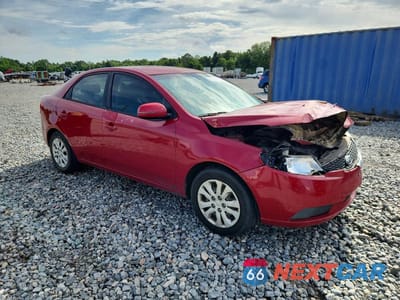 Czwarte zdjęcie samochodu z boku: 2013 KIA FORTE EX VIN:KNAFU4A25D5730658 - miniatura