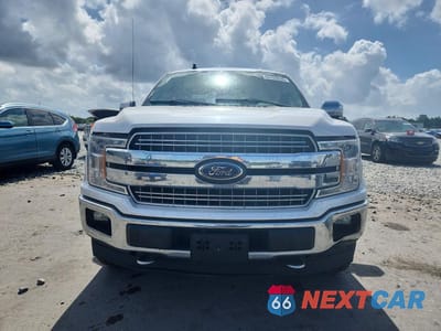 Piąte zdjęcie samochodu w środku: 2019 FORD F150 LARIAT VIN:1FTEW1E4XKFB12696 - miniatura
