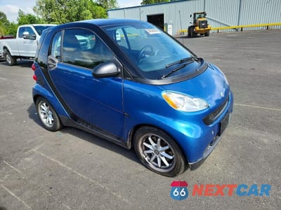 Czwarte zdjęcie samochodu z boku: 2008 SMART FORTWO 2D VIN:WMEEJ31X58K180206 - miniatura
