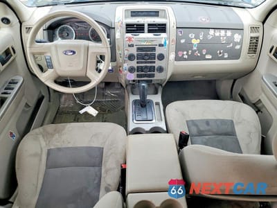 Zdjęcie 8 z 13 samochodu: 2008 FORD ESCAPE XLT VIN:1FMCU931X8KD49365 - miniatura