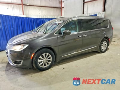 2019 CHRYSLER PACIFICA TOURING L 2C4RC1BG9KR665762 - główne zdjęcie licytacji z USA - miniatura