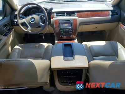 Zdjęcie 8 z 13 samochodu: 2013 CHEVROLET TAHOE C1500 LTZ VIN:1GNSCCE03DR241473 - miniatura