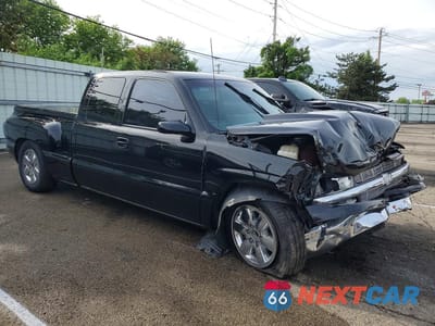 Czwarte zdjęcie samochodu z boku: 2000 CHEVROLET SILVERADO C1500 VIN:2GCEC19T7Y1121026 - miniatura