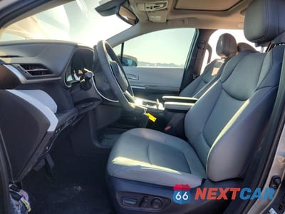 Zdjęcie 7 z 14 samochodu: 2026 TOYOTA SIENNA XLE 8-PASSENGER VIN:5TDYRKEC7TS291587 - miniatura