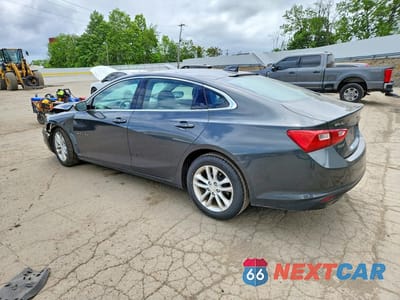 Drugie zdjęcie samochodu z przodu: 2017 CHEVROLET MALIBU LT VIN:1G1ZE5ST8HF104654 - miniatura