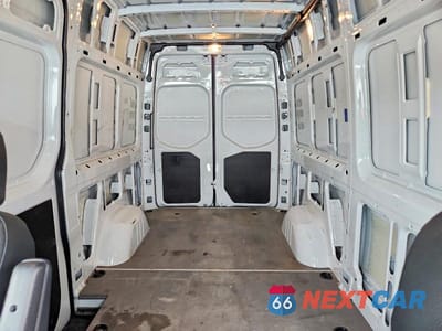 Zdjęcie 10 z 13 samochodu: 2025 MERCEDES-BENZ SPRINTER 2500 VIN:W1Y4NBHY2ST199624 - miniatura