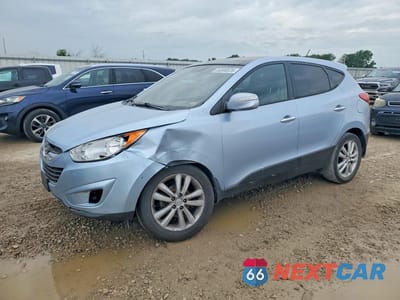 2010 HYUNDAI TUCSON KM8JU3AC8AU064473 - główne zdjęcie licytacji z USA - miniatura