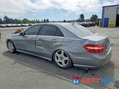 Drugie zdjęcie samochodu z przodu: 2010 MERCEDES-BENZ E 550 VIN:WDDHF7CBXAA249561 - miniatura