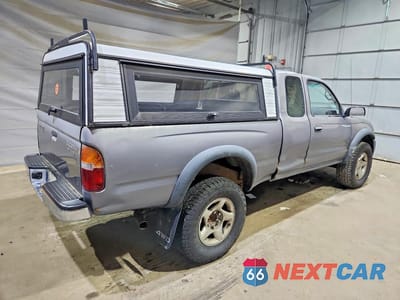 Trzecie zdjęcie samochodu z tyłu: 1998 TOYOTA TACOMA XTRACAB VIN:4TAWN72N6WZ121810 - miniatura