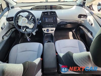 Zdjęcie 8 z 12 samochodu: 2016 TOYOTA PRIUS TWO ECO VIN:JTDKARFU7G3007038 - miniatura