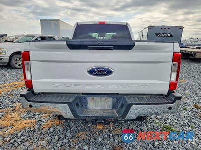 Zdjęcie 6 z 12 samochodu: 2019 FORD F350 SUPER DUTY VIN:1FT8W3BT1KEG45045 - miniatura
