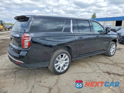 Trzecie zdjęcie samochodu z tyłu: 2024 CHEVROLET SUBURBAN K1500 HIGH COUNTRY VIN:1GNSKGKT5RR301589 - miniatura