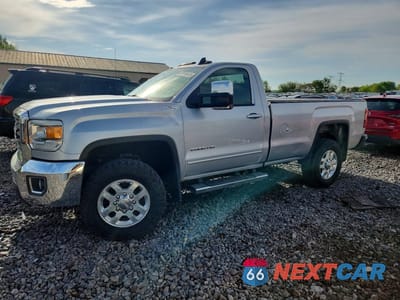 2015 GMC SIERRA 1GT02YEG1FZ557244 - główne zdjęcie licytacji z USA - miniatura