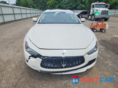 Piąte zdjęcie samochodu w środku: 2015 MASERATI GHIBLI VIN:ZAM57XSA0F1158286 - miniatura
