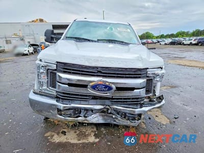 Piąte zdjęcie samochodu w środku: 2019 FORD F250 SUPER DUTY VIN:1FT7W2BT6KEE86478 - miniatura