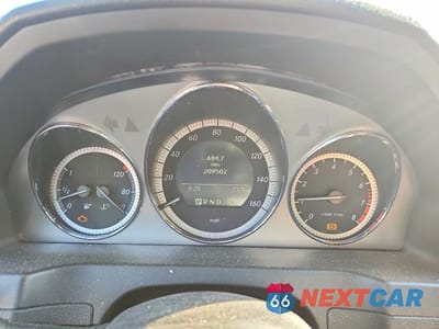 Zdjęcie 9 z 12 samochodu: 2009 MERCEDES-BENZ C 300 VIN:WDDGF54X59F233762 - miniatura