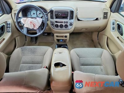 Zdjęcie 8 z 13 samochodu: 2004 FORD ESCAPE XLT VIN:1FMYU93174DA21812 - miniatura