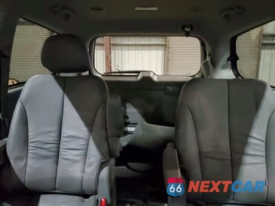 Zdjęcie 10 z 13 samochodu: 2012 KIA SEDONA EX VIN:KNDMH4C7XC6496467 - miniatura