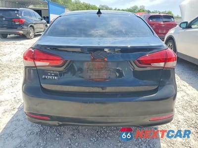 Zdjęcie 6 z 12 samochodu: 2018 KIA FORTE LX VIN:3KPFK4A71JE243929 - miniatura