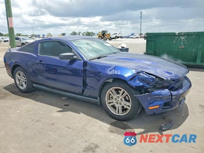 Czwarte zdjęcie samochodu z boku: 2012 FORD MUSTANG VIN:1ZVBP8AM7C5269234 - miniatura