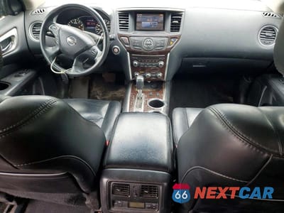 Zdjęcie 8 z 13 samochodu: 2016 NISSAN PATHFINDER SL VIN:5N1AR2MM7GC655229 - miniatura