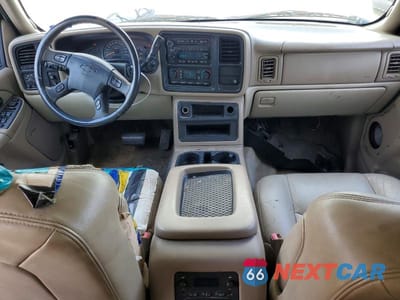 Zdjęcie 8 z 13 samochodu: 2004 CHEVROLET SUBURBAN C1500 VIN:3GNEC16Z34G298755 - miniatura