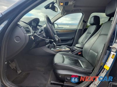 Zdjęcie 7 z 12 samochodu: 2013 BMW X1 XDRIVE28I VIN:WBAVL1C54DVR87458 - miniatura