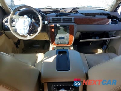 Zdjęcie 8 z 13 samochodu: 2011 CHEVROLET TAHOE C1500 LTZ VIN:1GNSCCE05BR125902 - miniatura