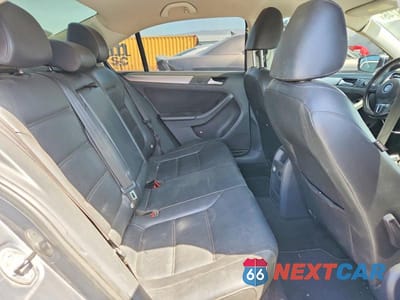 Zdjęcie 10 z 12 samochodu: 2014 VOLKSWAGEN JETTA TDI VIN:3VWLL7AJXEM374363 - miniatura