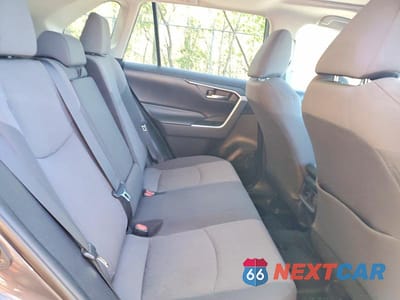 Zdjęcie 11 z 13 samochodu: 2019 TOYOTA RAV4 XLE VIN:2T3R1RFV0KW082158 - miniatura