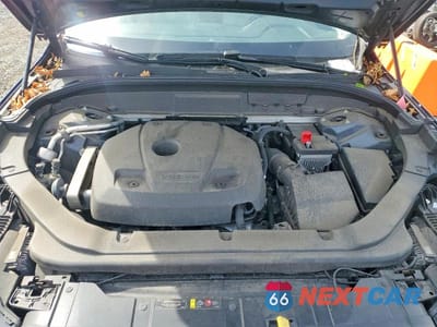 Zdjęcie 12 z 13 samochodu: 2020 VOLVO XC60 T5 MOMENTUM VIN:YV4102RKXL1544831 - miniatura