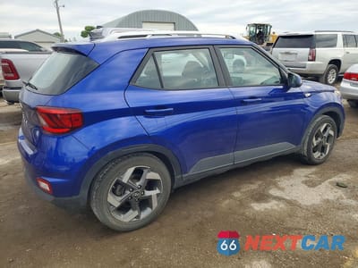 Trzecie zdjęcie samochodu z tyłu: 2021 HYUNDAI VENUE SEL VIN:KMHRC8A32MU098867 - miniatura