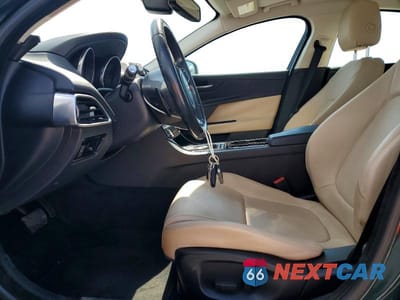 Zdjęcie 7 z 12 samochodu: 2017 JAGUAR XE PREMIUM VIN:SAJAD4BV3HA972188 - miniatura