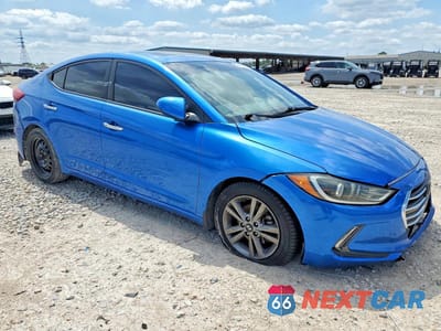 Czwarte zdjęcie samochodu z boku: 2017 HYUNDAI ELANTRA VALUE EDITION VIN:5NPD84LF4HH119315 - miniatura