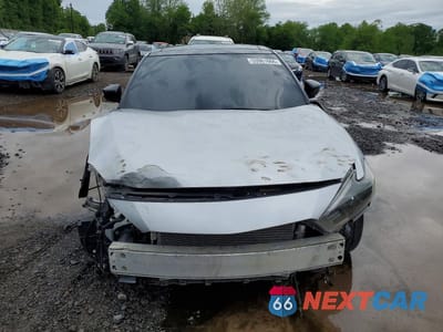 Piąte zdjęcie samochodu w środku: 2016 NISSAN MAXIMA PLATINUM VIN:1N4AA6AP0GC904297 - miniatura