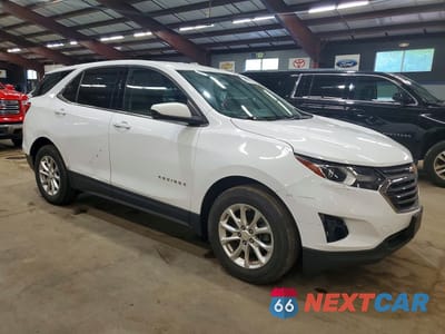 Czwarte zdjęcie samochodu z boku: 2020 CHEVROLET EQUINOX LT VIN:2GNAXKEV9L6215590 - miniatura