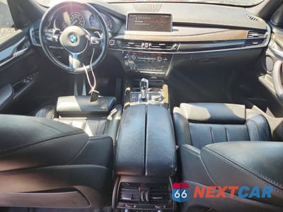 Zdjęcie 8 z 12 samochodu: 2018 BMW X5 XDR40E VIN:5UXKT0C52J0W00591 - miniatura