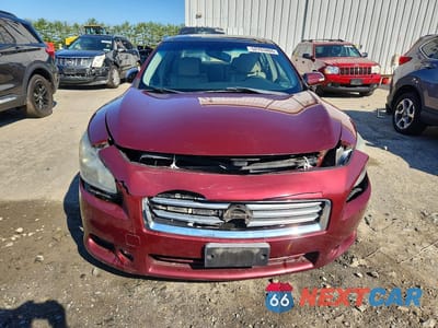 Piąte zdjęcie samochodu w środku: 2012 NISSAN MAXIMA 3.5 S VIN:1N4AA5AP5CC862942 - miniatura